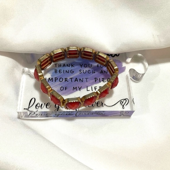 Red Acrylic Stretch Bracelet - Picture 5 of 6